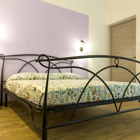 Farm stay Podere Caneto *