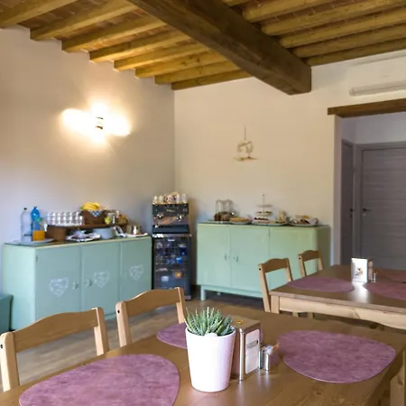 Farm stay Podere Caneto